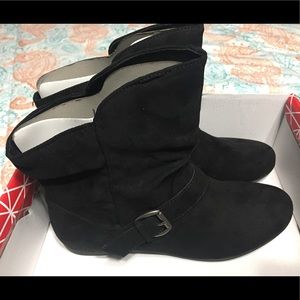 Women’s Rampage black booties